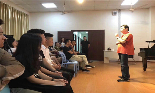 湛江传媒艺考培训机构编导面试考官的提问