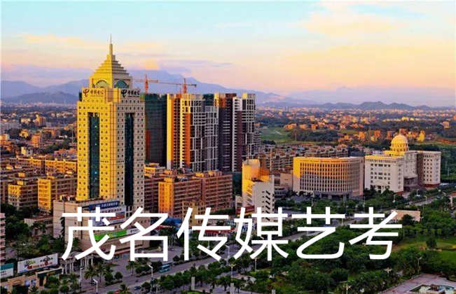 茂名传媒培训班多芬传媒艺考培训学校编导课程