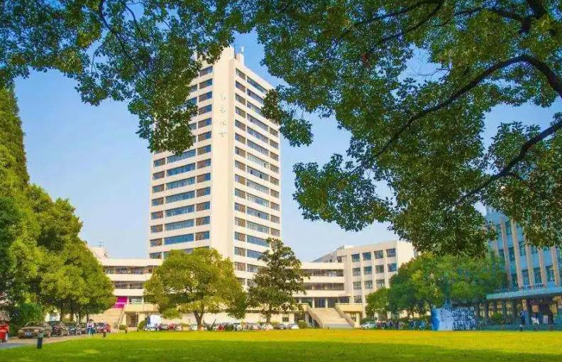 东华大学2023年艺术类招生考试办法公告