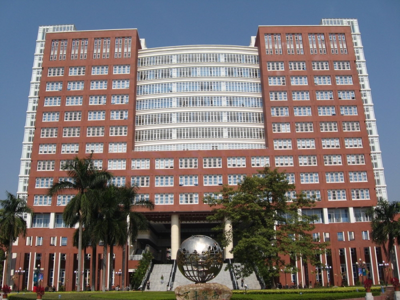 暨南大学粤语播音主持专业考试内容