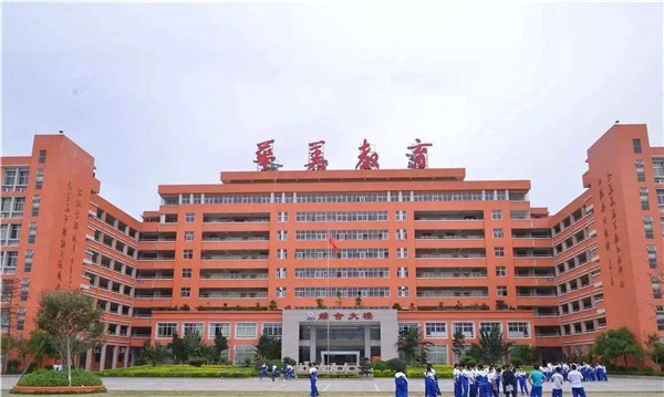 梅州学传媒培训费用多少钱?