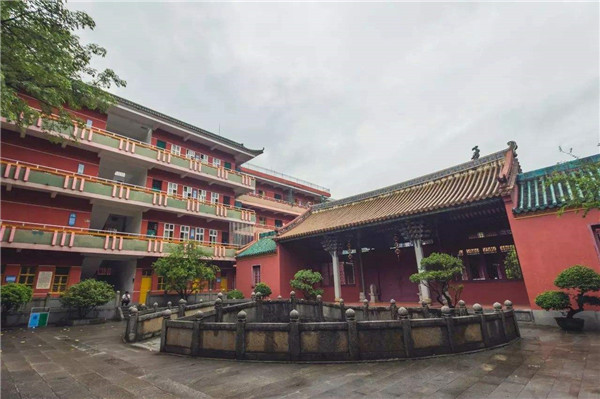 梅州学传媒培训费用多少钱?