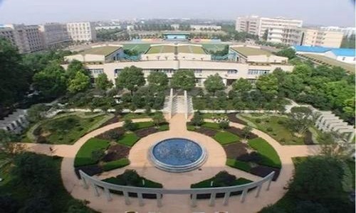 2020武汉传媒学院校园风光