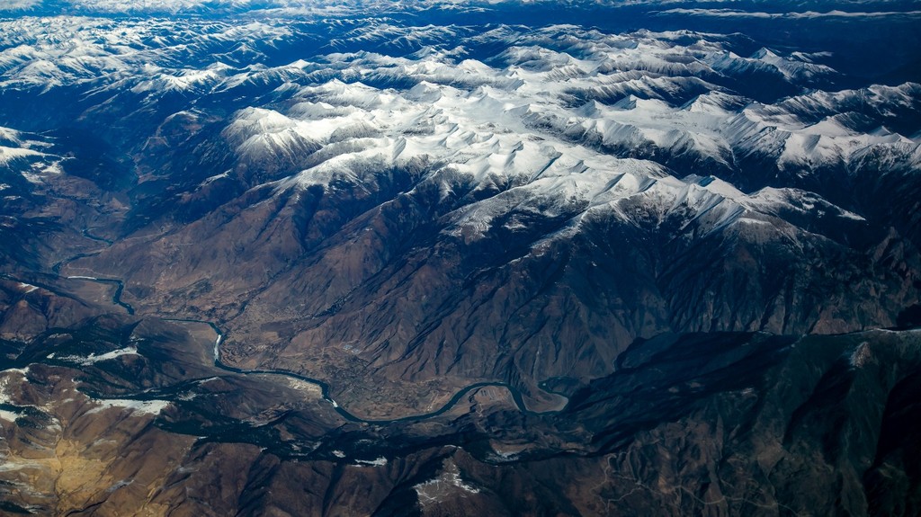 播音主持自备稿件她在云中笑