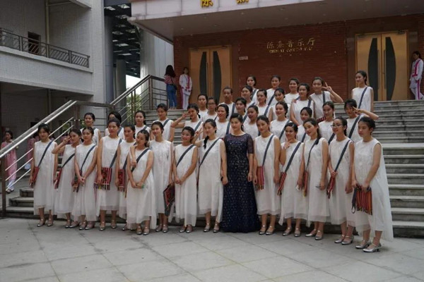 2021年肇庆学院附属中学高一艺体特长生招生简章 2021年肇庆学院附属中学高一艺体特长生招生简章